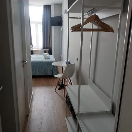 Guest house Great Fanqueiros 3 Lisbon